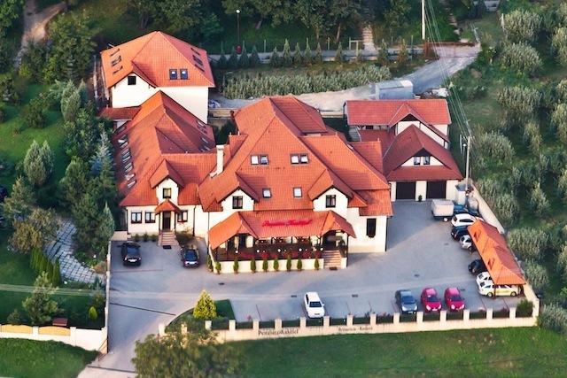 Penzion Kastiel Velky Krtis Exteriör bild